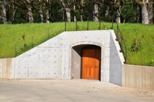 winery architect Illahe cave door